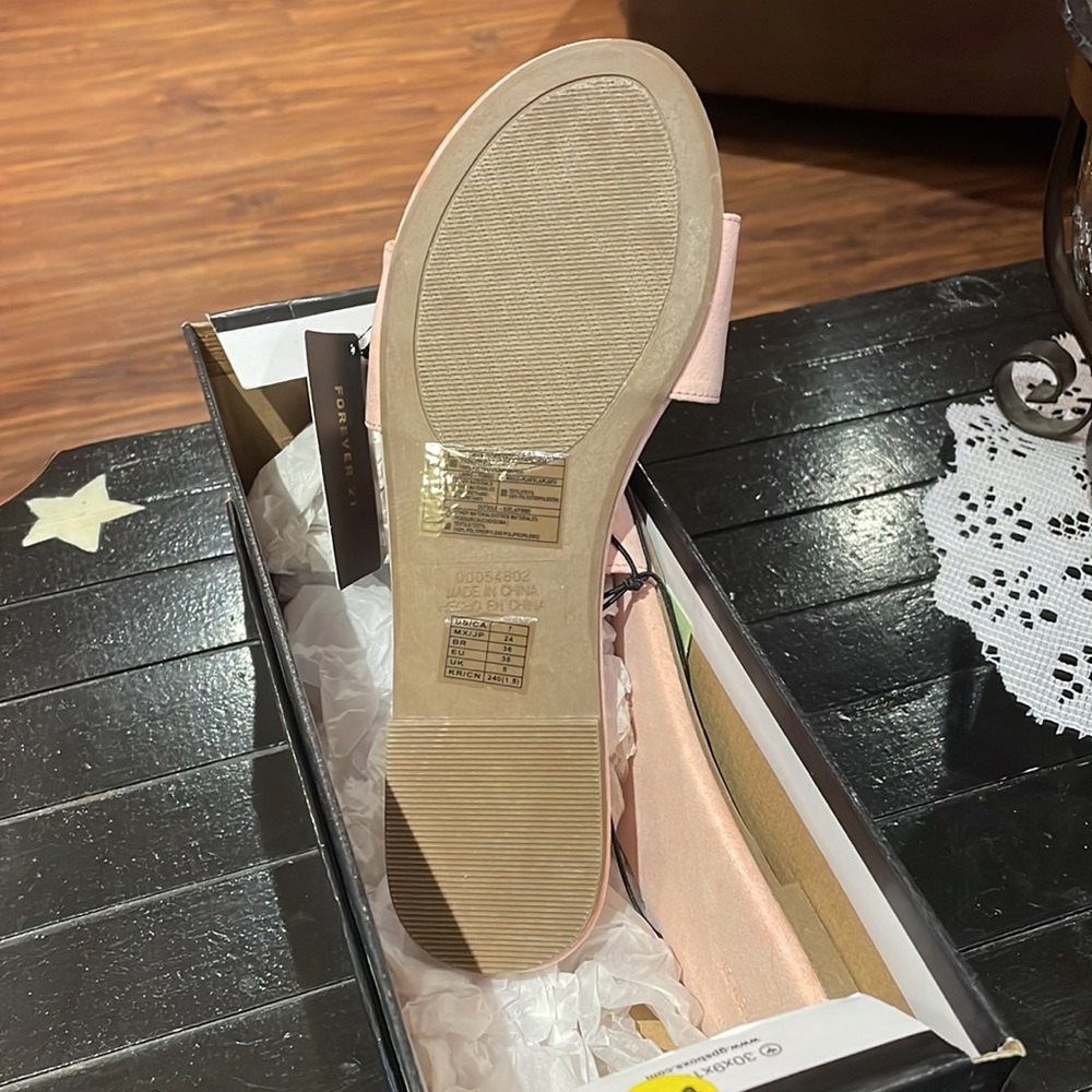 Sandals - Picture 2 of 3